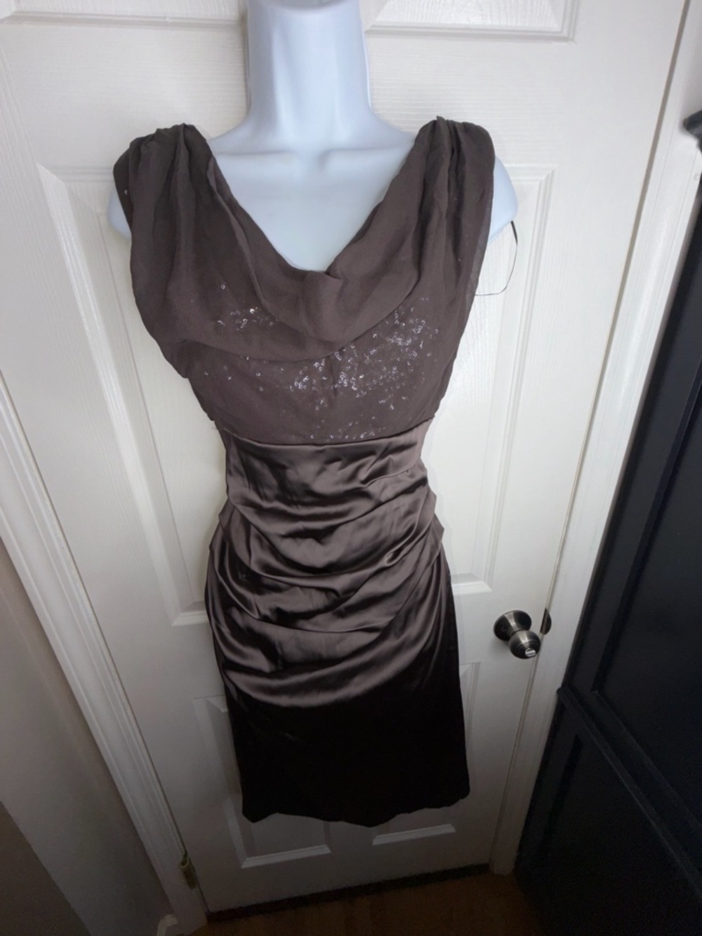 Suzi Chin Maggy Boutique Women’s 10 Sheath Dress Sequin Cowl Neck Cocktail M - Picture 4 of 16